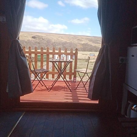 Hotel Wee Hoose Glamping 3 Kinbrace Exterior foto